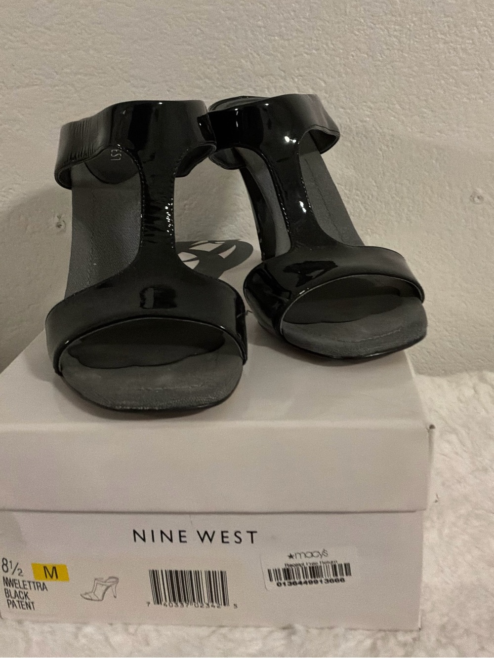 Vintage Nine West Black Patent T-Strap Open-Toe Heels